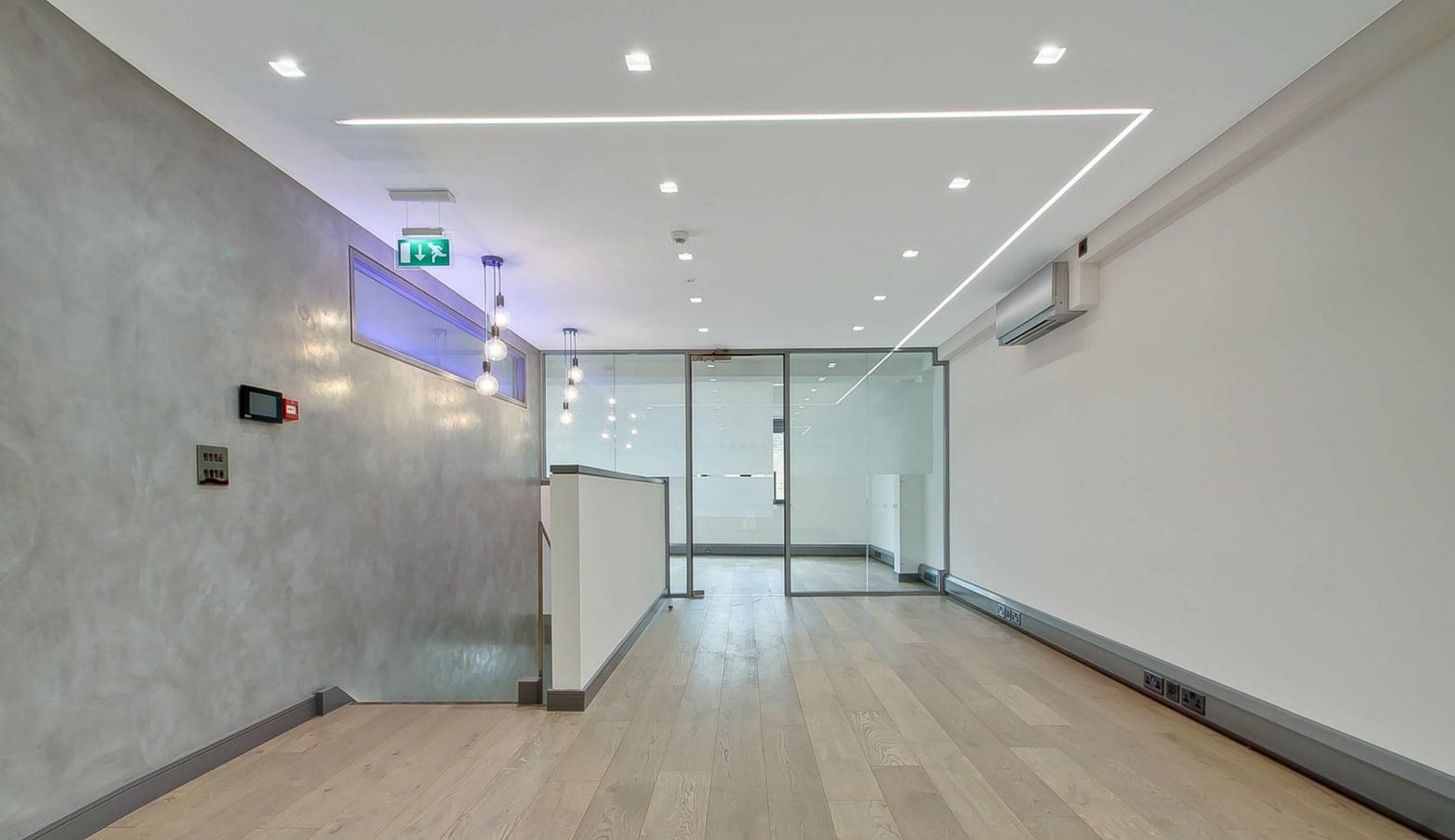 3 Risborough St, Londres, LND SE1 0HF - Lot 3 - - Photo intérieure - Image 1 of 5