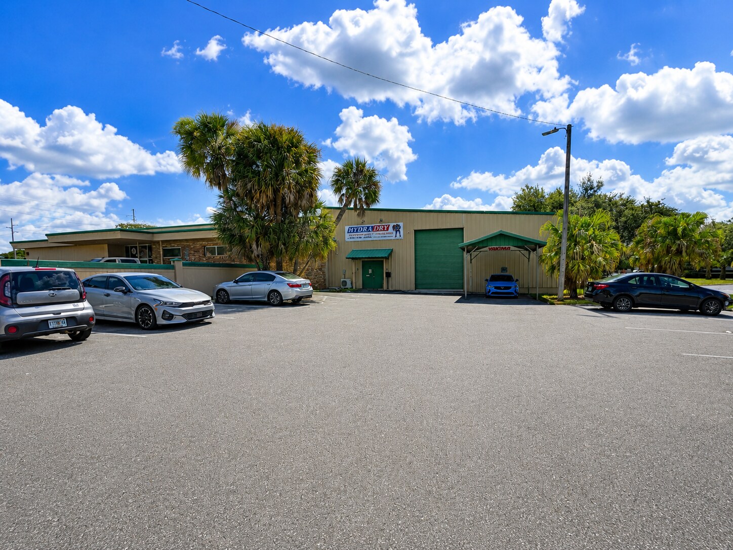 203 W 1st St, Apopka, FL à louer Photo de l’immeuble– Image 1 sur 11