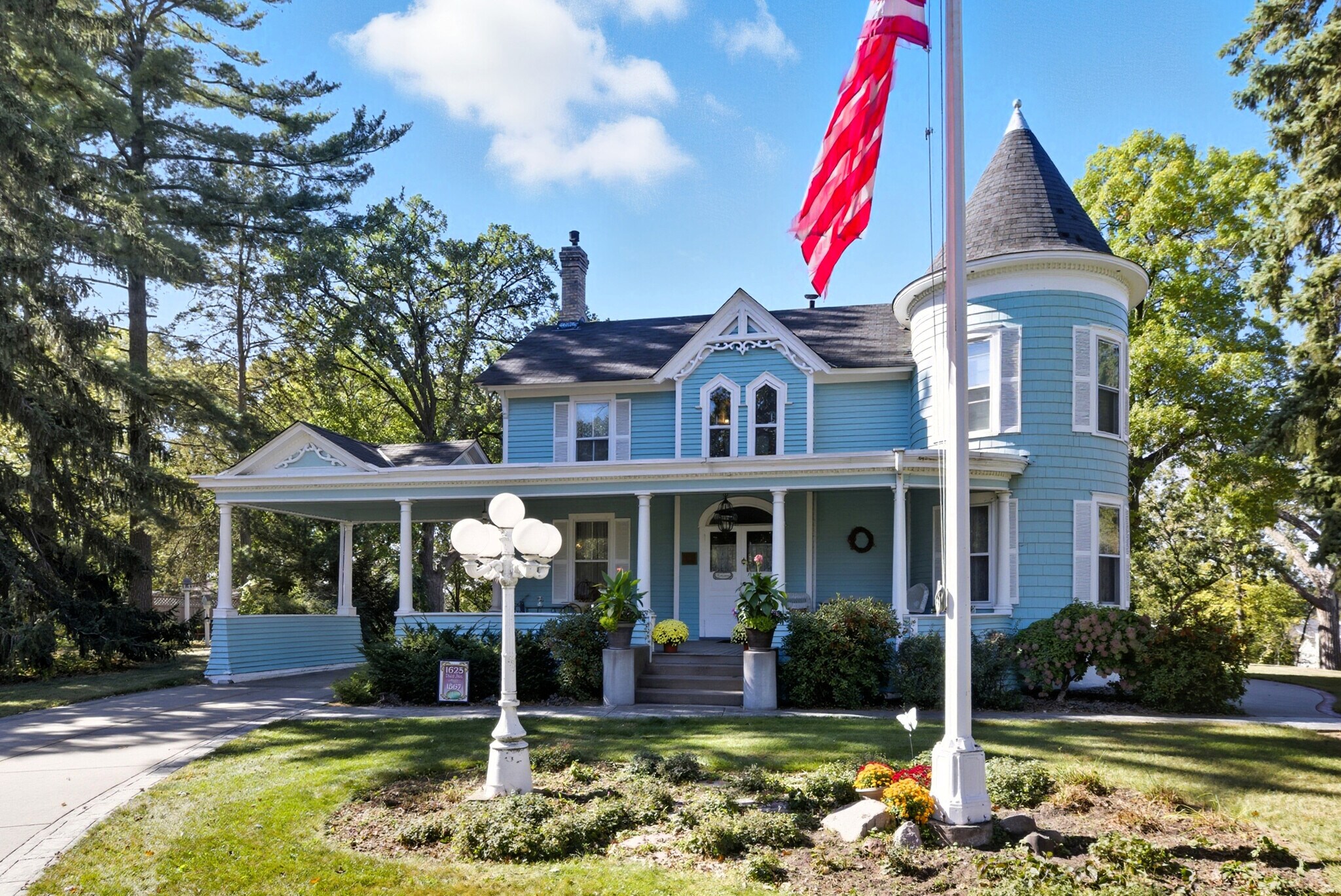 1625 3rd Ave, Anoka, MN à vendre Photo de l’immeuble– Image 1 sur 45