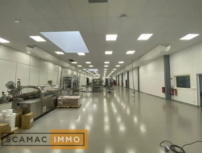 Plus de détails pour Industriel/Logistique à louer