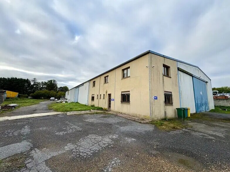 Local d'activités dans Cuvilly à vendre - Photo de l’immeuble – Image 3 sur 6