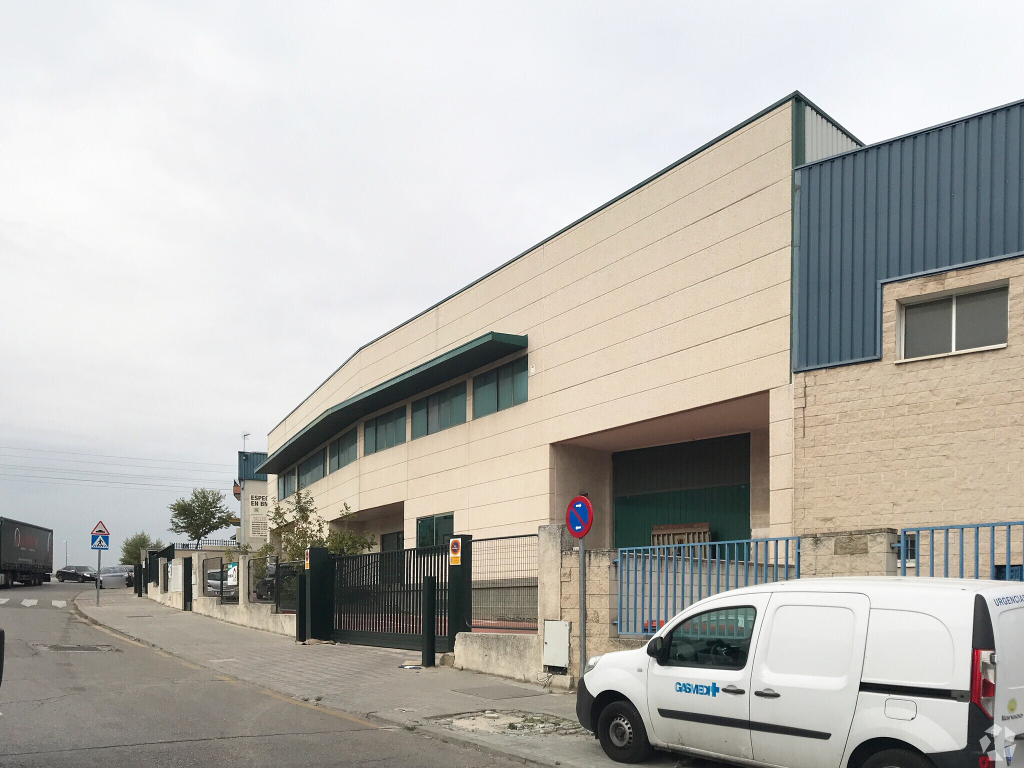 Calle Electrónica, Alcorcón, Madrid à vendre Photo de l’immeuble– Image 1 sur 2