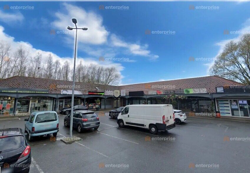 Local commercial dans Wasquehal à louer - Photo de l’immeuble – Image 1 sur 2
