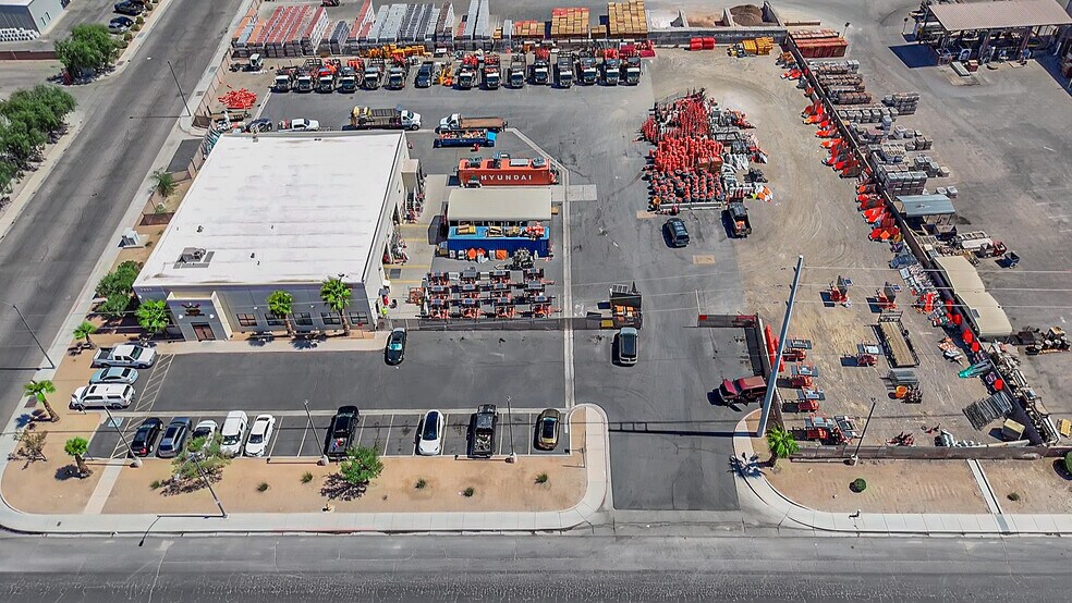 2980 Marion Dr, Las Vegas, NV à louer - Photo de l’immeuble – Image 2 sur 8