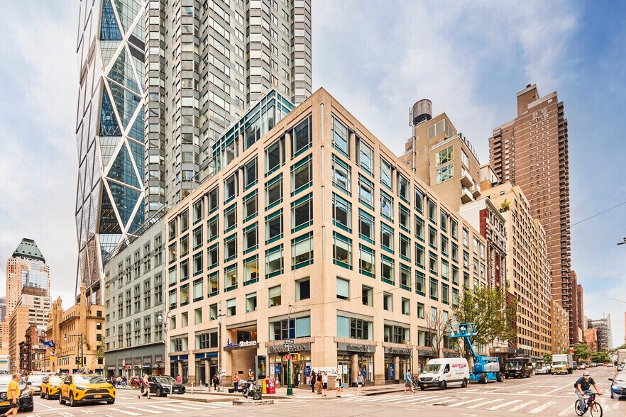 4 Columbus Cir, New York, NY à louer - Photo de l’immeuble – Image 2 sur 4