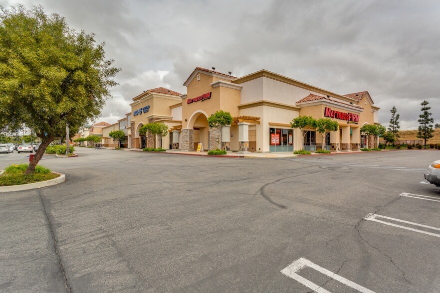 Central Ave, Lake Elsinore, CA à louer - Photo de l’immeuble – Image 2 sur 13