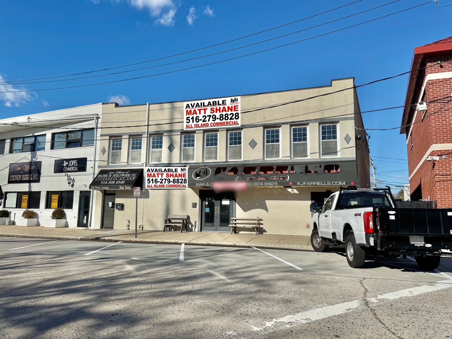 2600-2610 Pettit Ave, Bellmore, NY à vendre Photo de l’immeuble– Image 1 sur 40