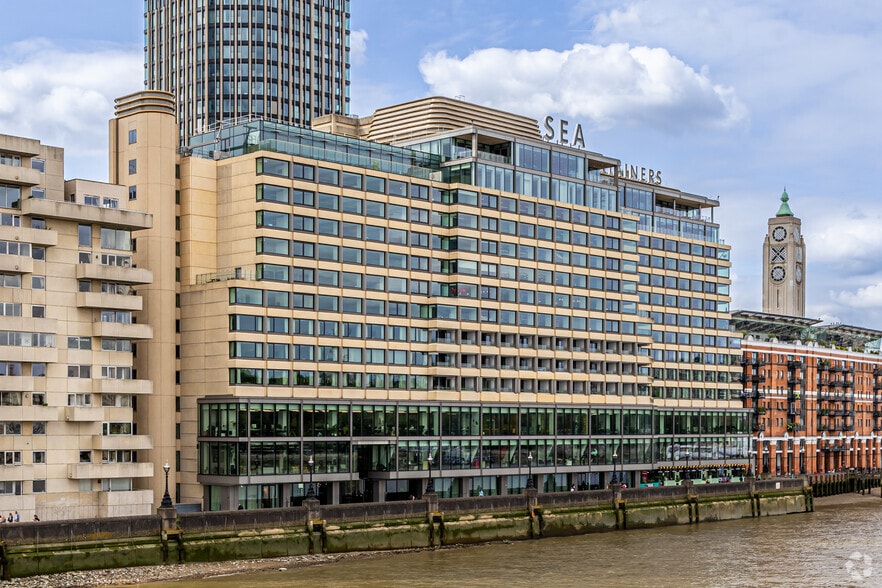 18-22 Upper Ground, Londres à louer - Photo principale – Image 1 sur 10