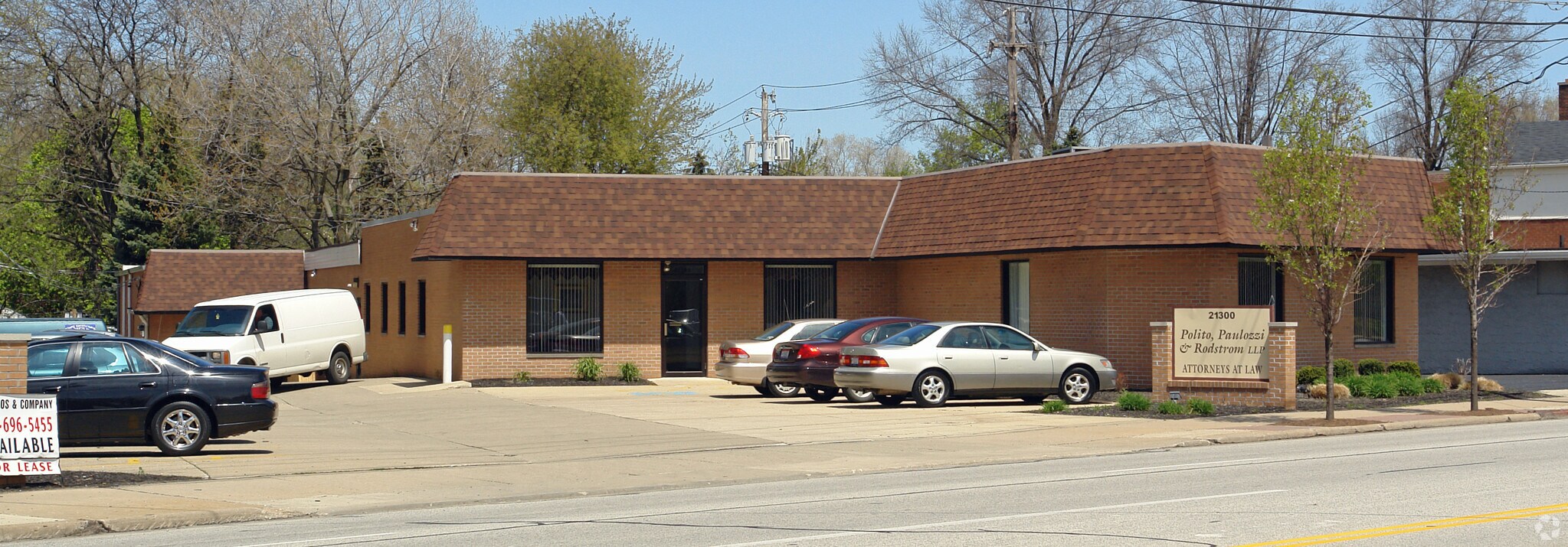 21300 Lorain Rd, Fairview Park, OH à louer Photo principale– Image 1 sur 3