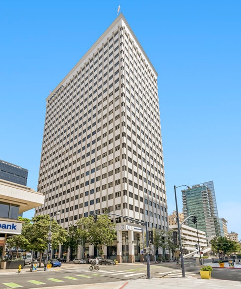 525 B St, San Diego, CA à vendre - Photo de l’immeuble – Image 1 sur 12