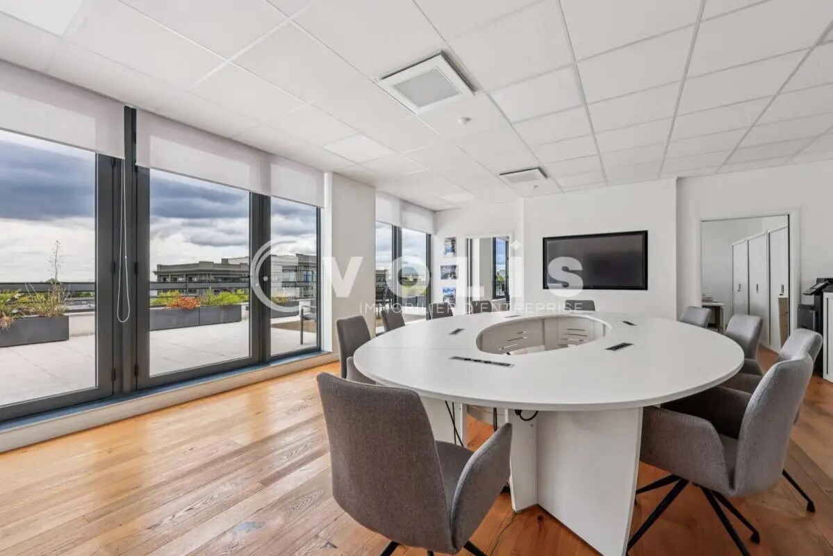 Bureau dans Chessy à louer Photo de l’immeuble– Image 1 sur 15