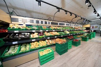 Plus de détails pour Local commercial à vendre