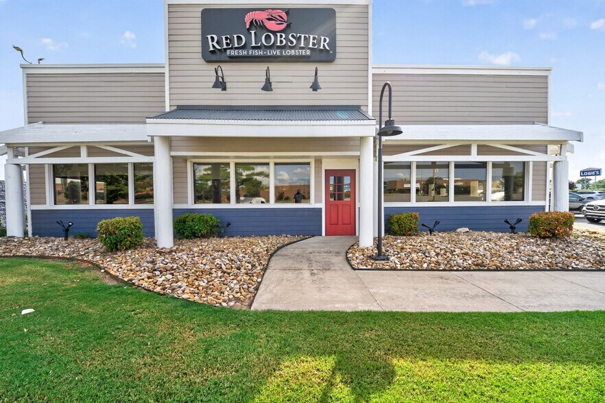 3000 Pines Mall Dr, Pine Bluff, AR à vendre - Photo de l’immeuble – Image 1 sur 12