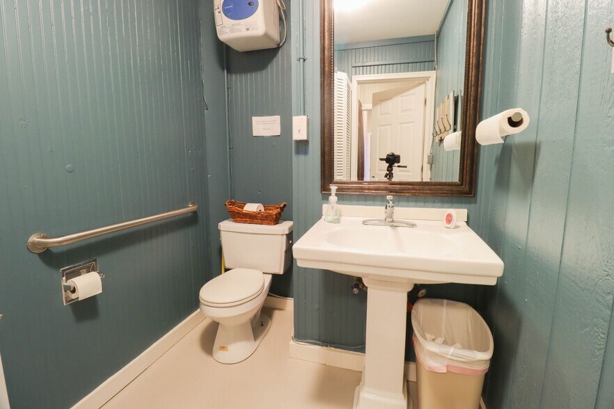 501 S Main St, Auburn, IN à louer - Photo de l’immeuble – Image 3 sur 10