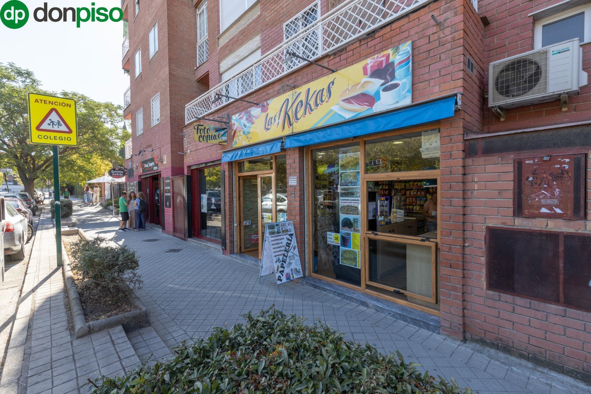 Calle Primavera, 26-26, Granada, Granada à vendre Photo de l’immeuble– Image 1 sur 23