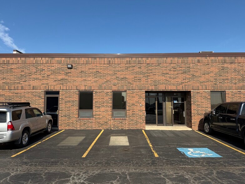 1229 E Algonquin Rd, Arlington Heights, IL à vendre - Photo de l’immeuble – Image 2 sur 8
