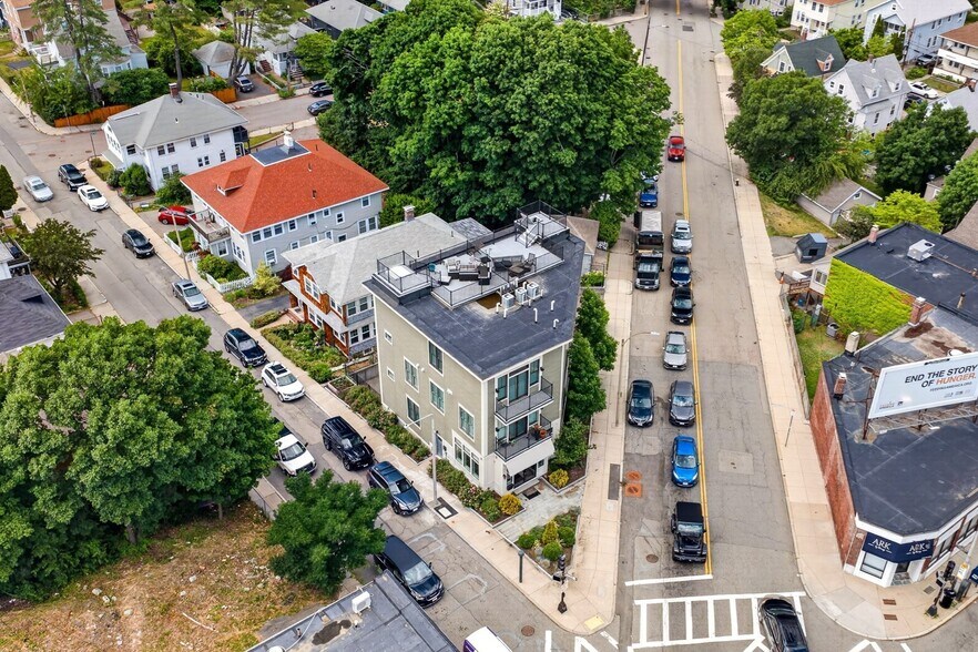 370 Beech St, Boston, MA à vendre - Photo de l’immeuble – Image 3 sur 18