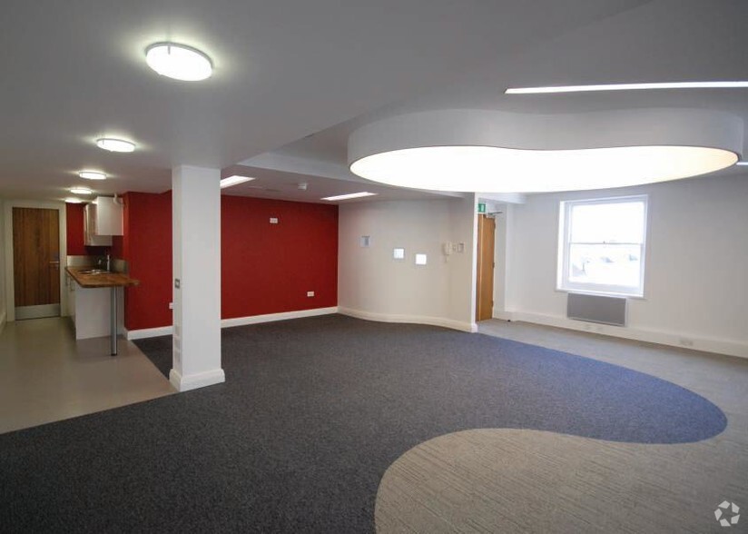 11 Upper Market St, Hove à vendre - Photo de l’immeuble – Image 3 sur 26