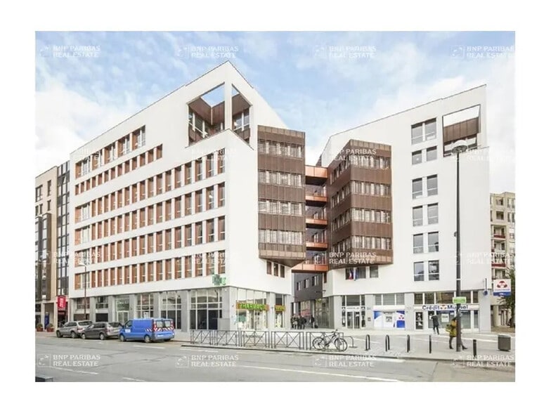 Bureau dans Montigny-le-Bretonneux à louer - Photo de l’immeuble – Image 1 sur 11