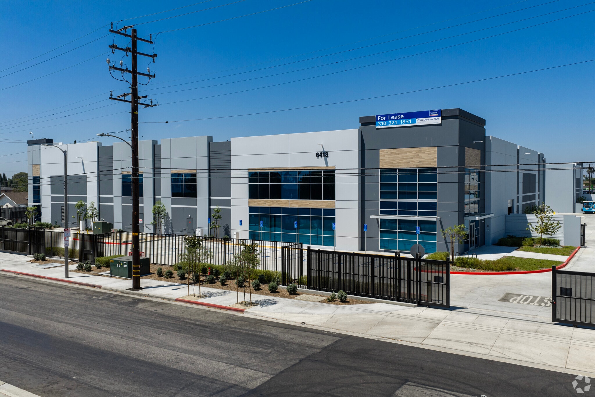 6375 Wilmington Ave, Los Angeles, CA à louer Photo principale– Image 1 sur 3