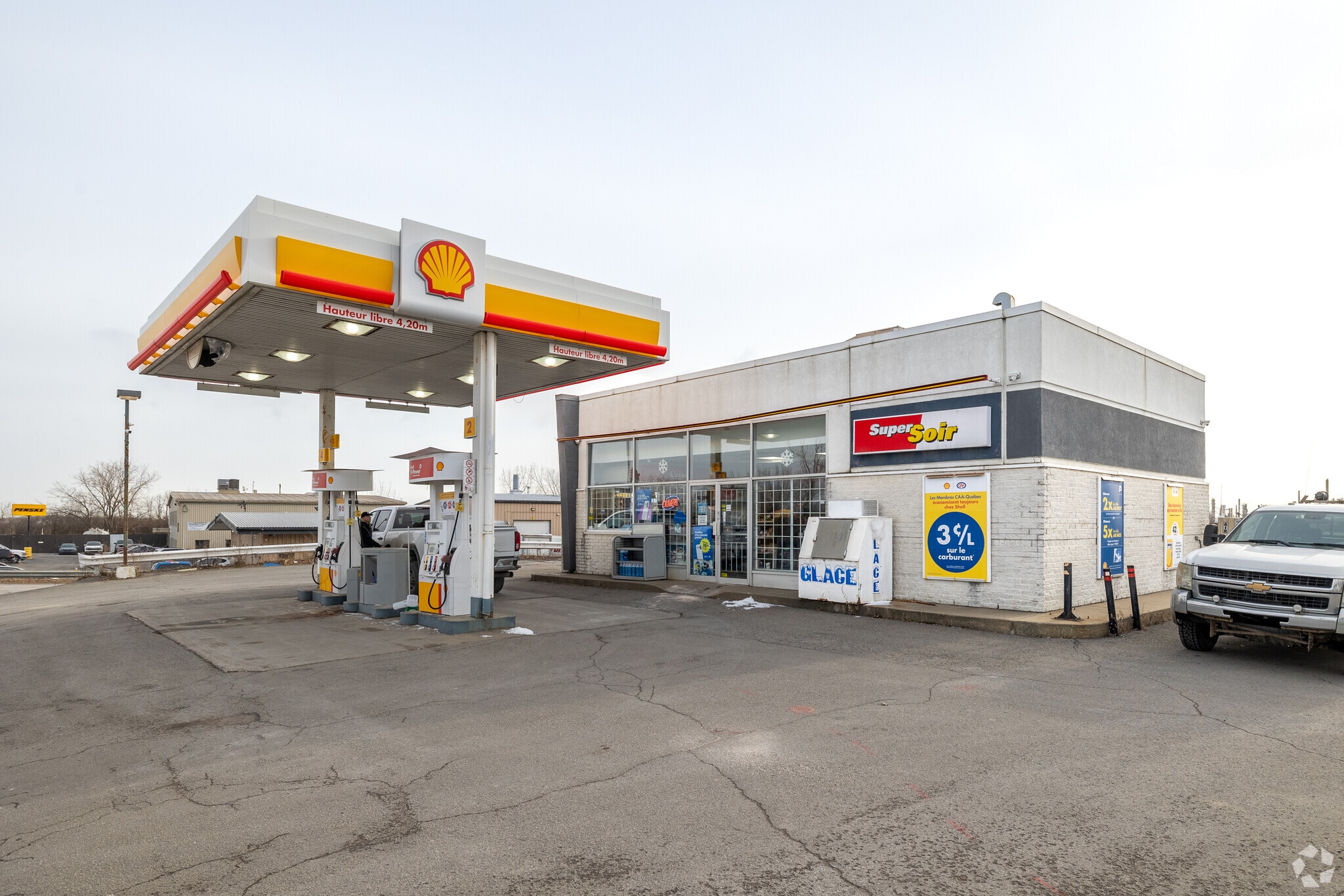 10750 Boul Henri-Bourassa E, Montréal, QC à vendre Photo principale– Image 1 sur 4