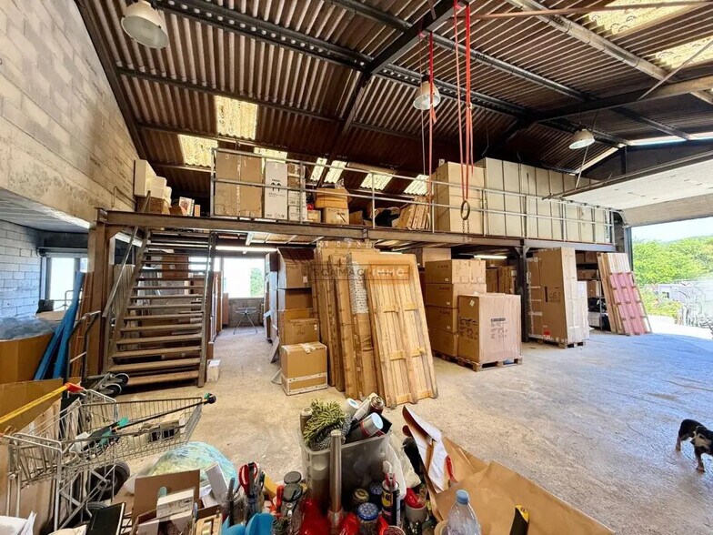 Industriel/Logistique dans La Croix-Valmer à louer - Photo intérieure – Image 3 sur 6