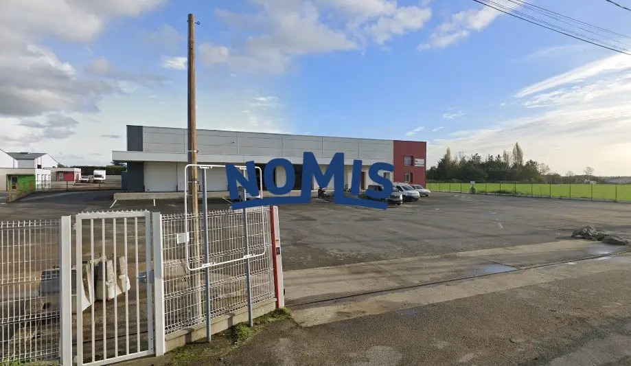 Local d’activités dans Saint-Julien-de-Concelles à louer Photo de l’immeuble– Image 1 sur 3