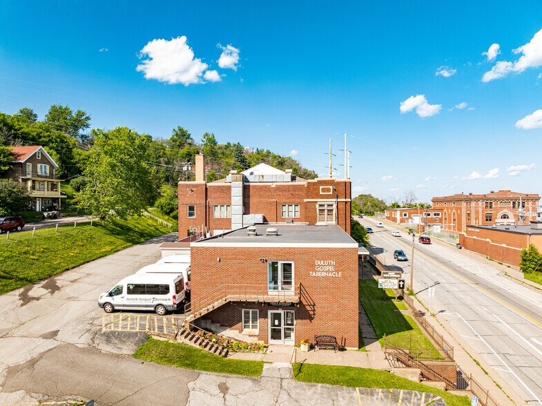 1515 W Superior St, Duluth, MN à vendre - Photo de l’immeuble – Image 2 sur 17