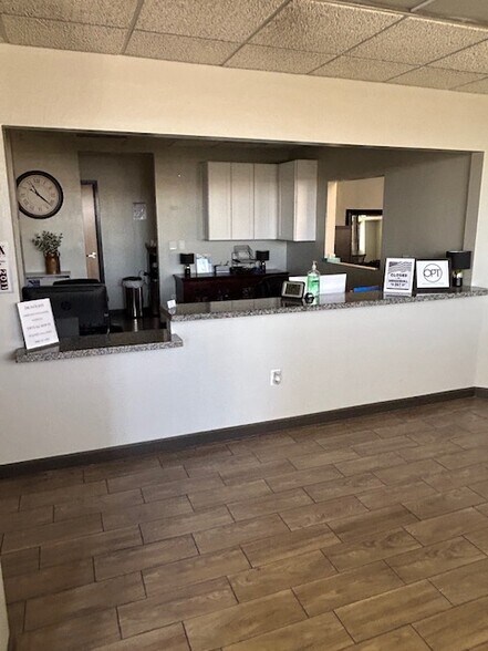 303 N Centennial Way, Mesa, AZ à vendre - Hall d’entrée – Image 2 sur 21