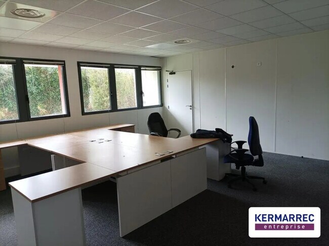 Plus de détails pour Bureau à louer