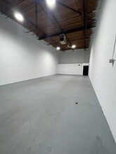 2779 Lake City Way, Burnaby, BC à louer Photo intérieure– Image 1 sur 9