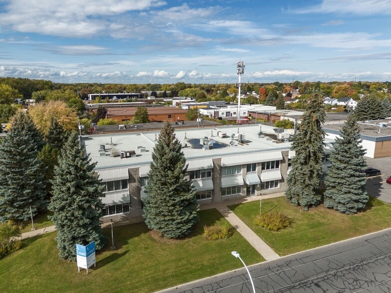 115 Rue de Vaudreuil, Boucherville, QC à vendre - Photo principale – Image 1 sur 8
