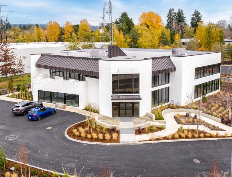 10255 SW Arctic Dr, Beaverton, OR à louer - Photo de l’immeuble – Image 2 sur 15