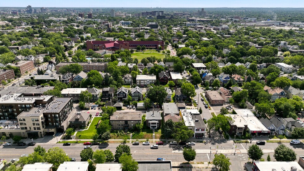 2641 Lyndale Ave S, Minneapolis, MN à vendre - Photo de l’immeuble – Image 2 sur 28