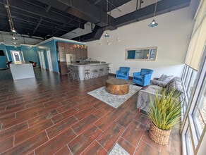 6555 N Wickham Rd, Melbourne, FL à louer Photo intérieure– Image 1 sur 33