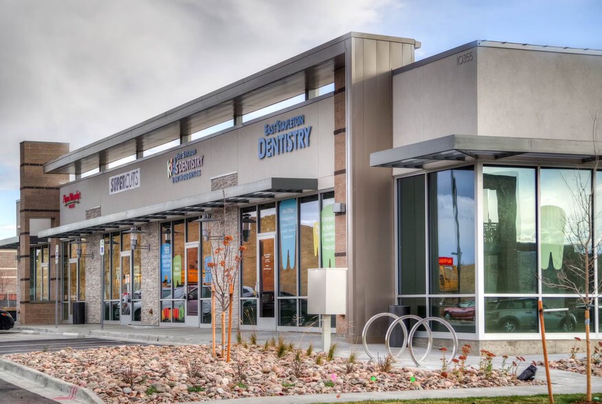 E29th Ave, Denver, CO à louer - Photo de l’immeuble – Image 1 sur 5