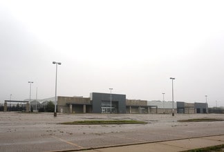 Plus de détails pour 1305 Commissioners Rd E, London, ON - Local commercial à louer