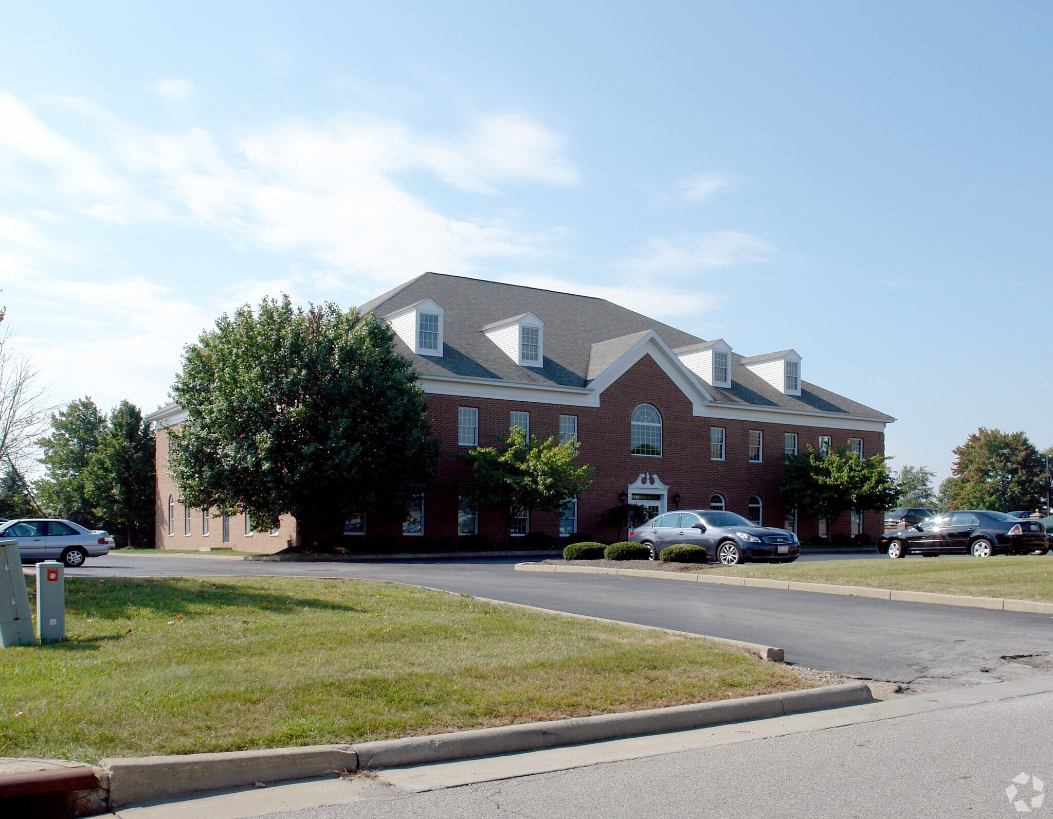 965 Windham Ct, Youngstown, OH à louer Photo principale– Image 1 sur 3