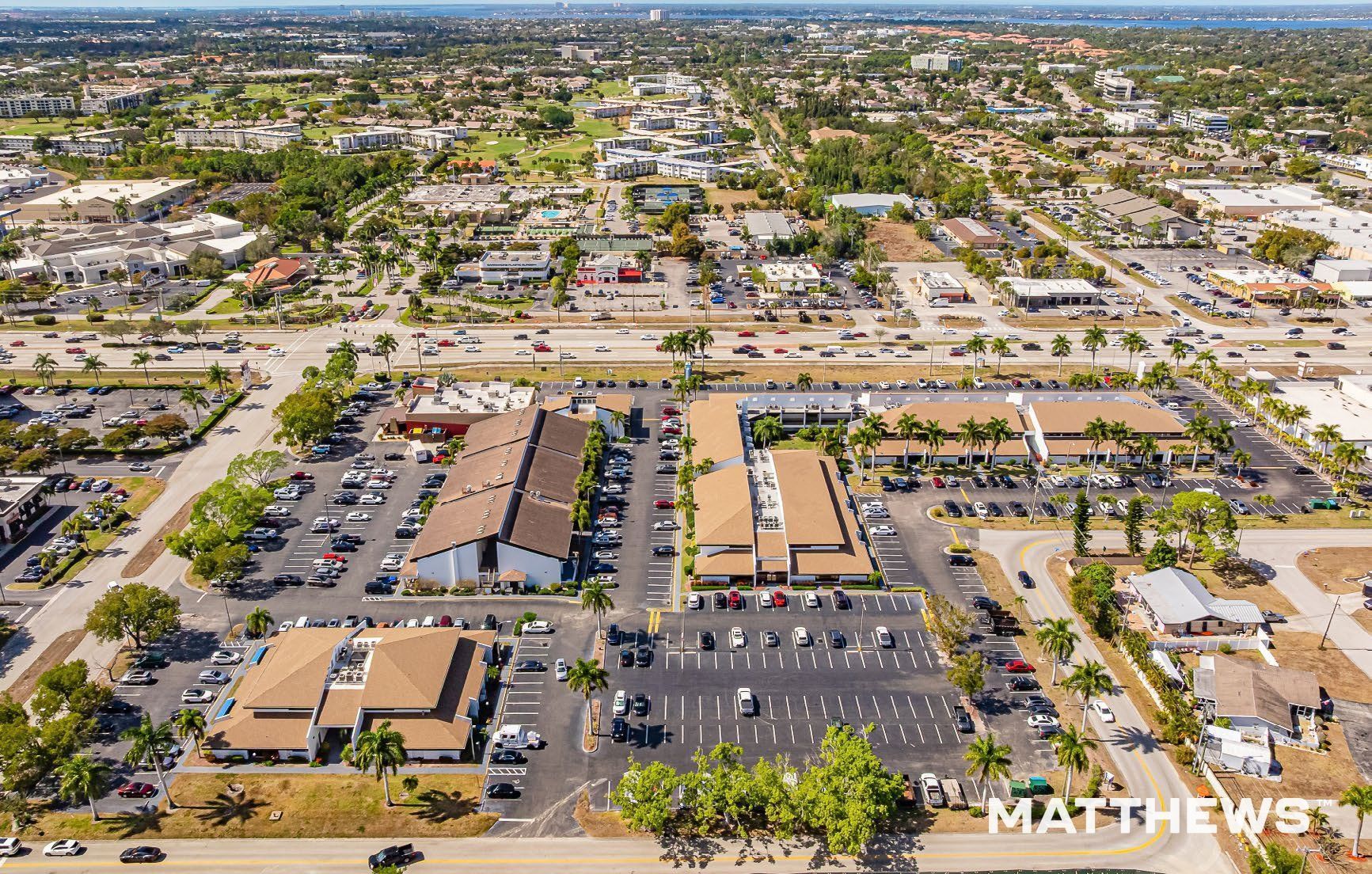 12995 S Cleveland Ave, Fort Myers, FL à vendre Photo principale– Image 1 sur 4