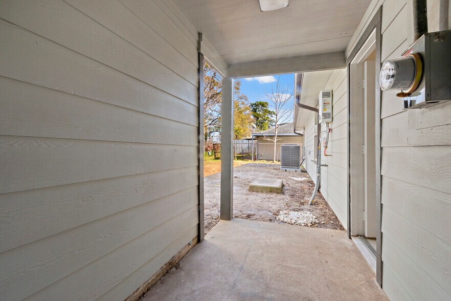 15605 Woodforest Blvd, Channelview, TX à louer - Photo intérieure – Image 2 sur 26