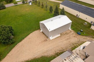 Plus de détails pour 541 8th E st, Hector, MN - Industriel/Logistique à vendre