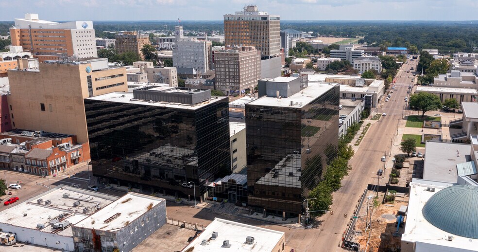 City Centre portefeuille de 2 biens à vendre sur LoopNet.fr - Photo de l’immeuble – Image 2 sur 10