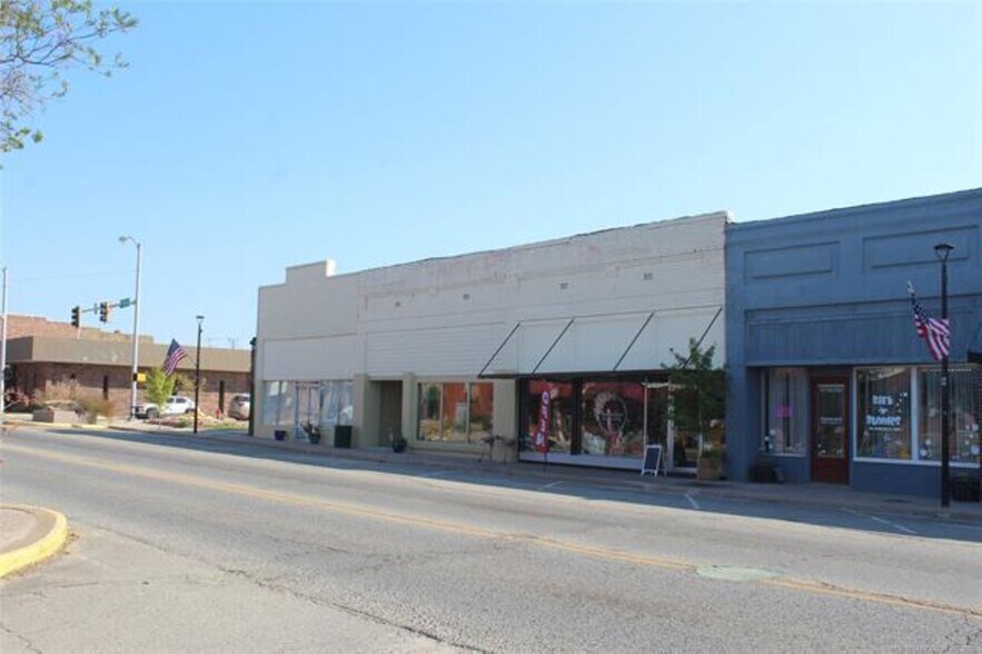 109-117 S Main St, Eufaula, OK à vendre - Photo de l’immeuble – Image 2 sur 13