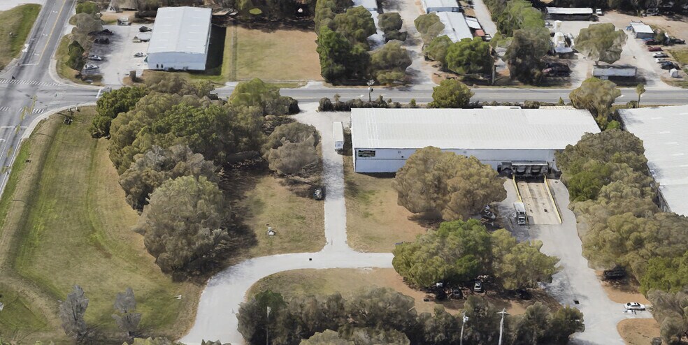 1205 Wood Ct, Plant City, FL à vendre - Photo de l’immeuble – Image 3 sur 7