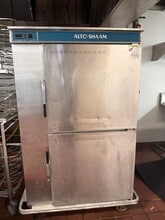 2360 W 1st St, Fort Myers, FL à louer Photo intérieure– Image 1 sur 15