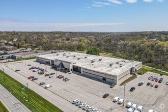 7900 Hickman Rd, Windsor Heights, IA - VUE AÉRIENNE  vue de carte - Image1
