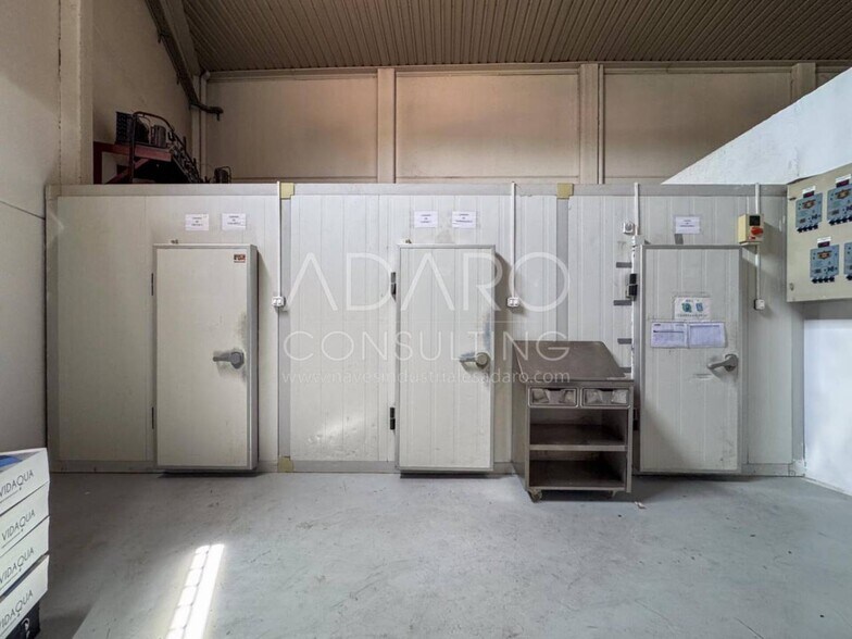 Industriel/Logistique dans Móstoles, Madrid à vendre - Photo intérieure – Image 2 sur 19
