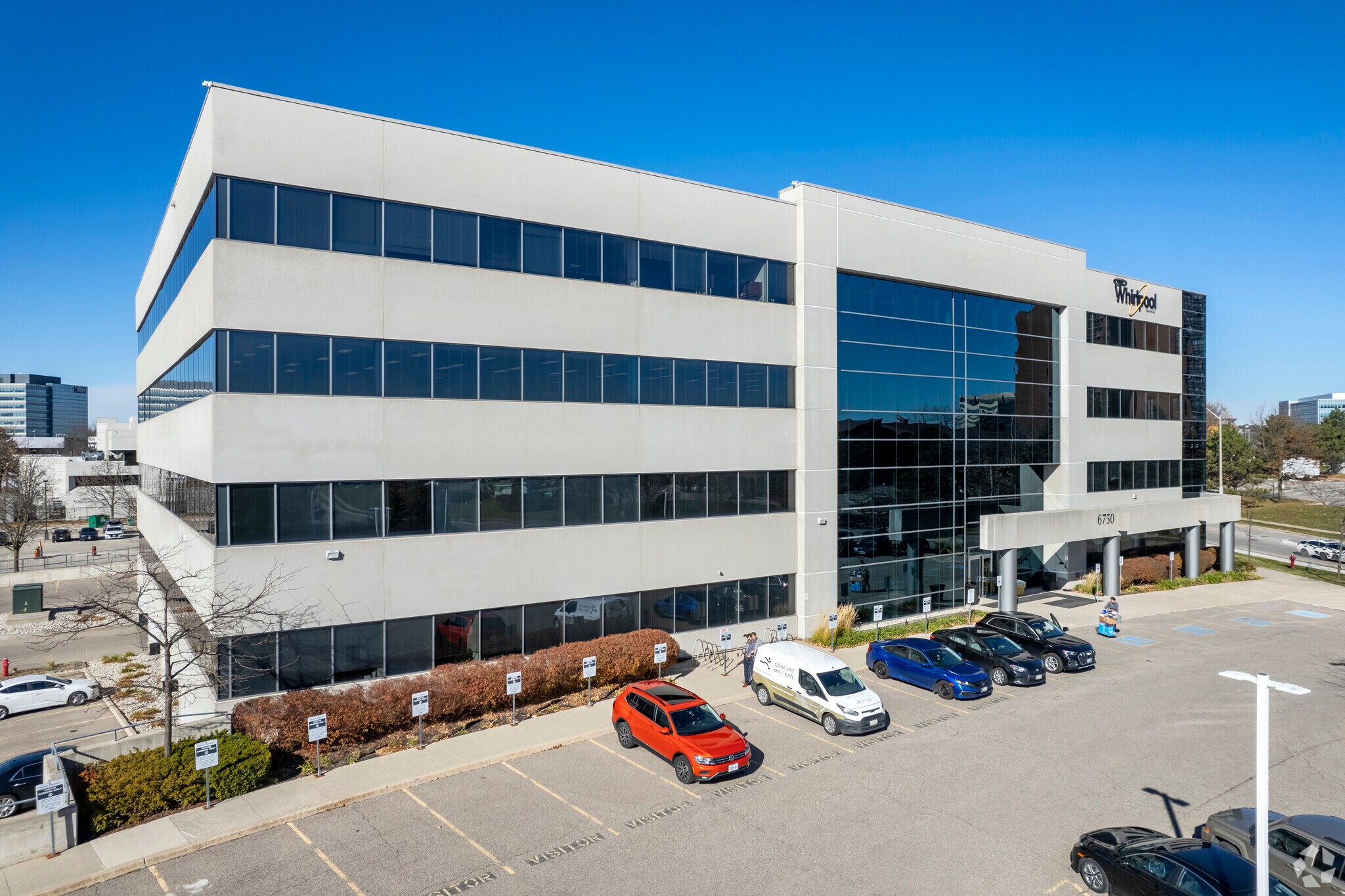 6750 Century Ave, Mississauga, ON à louer Photo principale– Image 1 sur 6