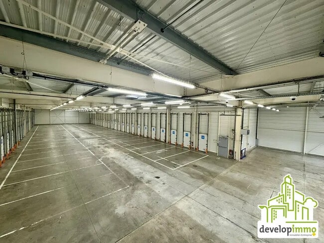 Plus de détails pour Local d’activités à vendre