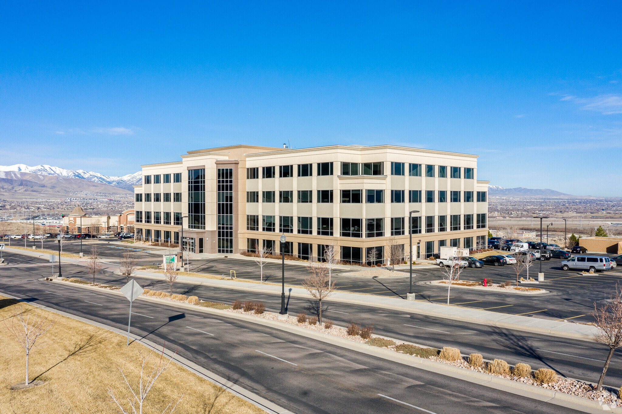 25 E Scenic Pointe Dr, Draper, UT à louer Photo principale– Image 1 sur 19